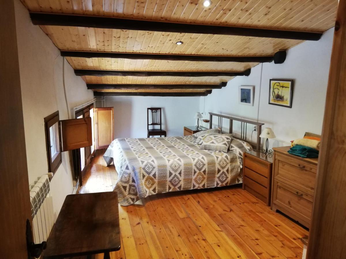 Cal Bove Apartment Sant Guim de Freixenet Ngoại thất bức ảnh
